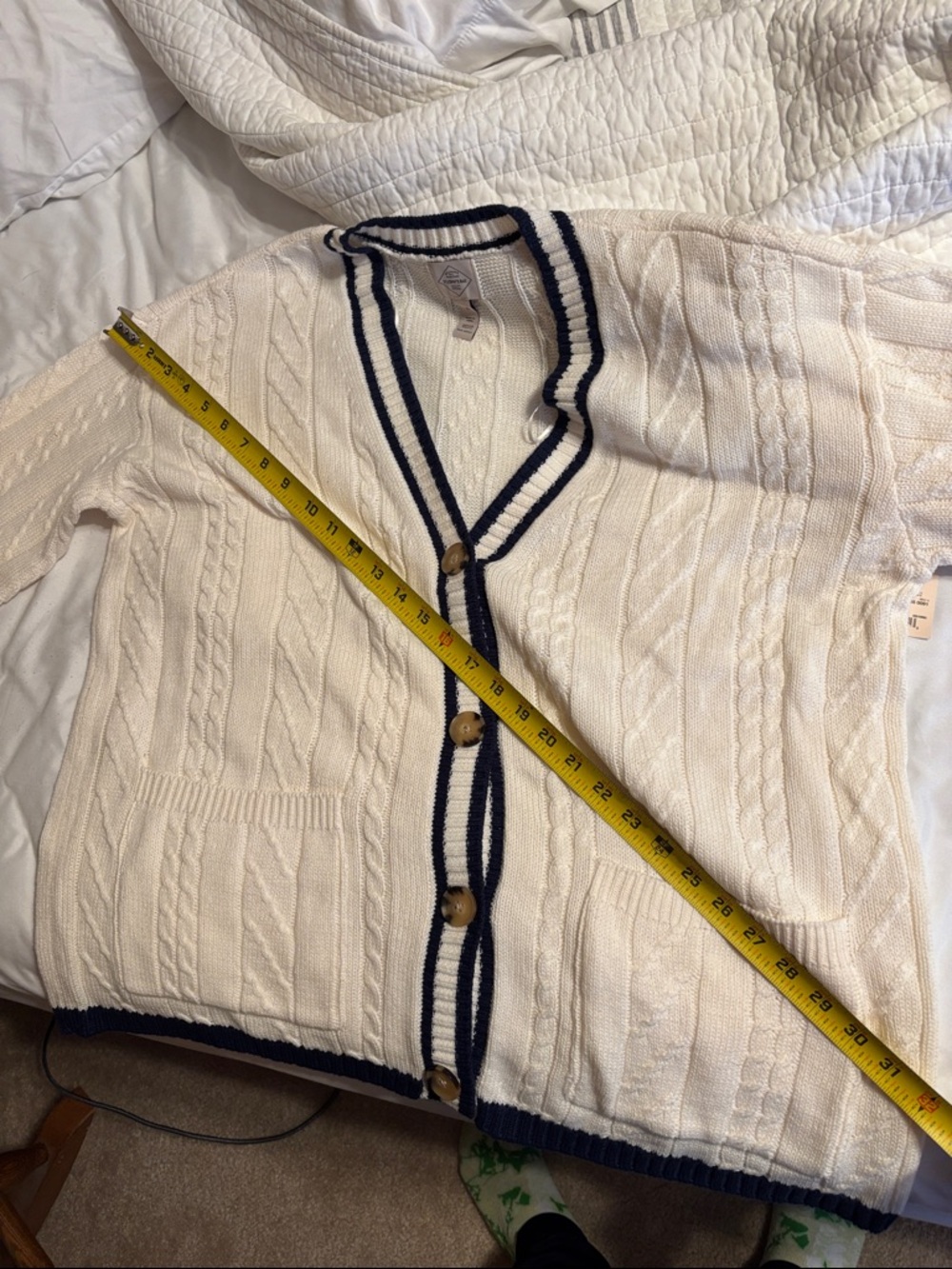 NEW St. John's Bay White Sweater with Black Accents - Picture 5 of 8